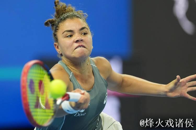 WTA年终总决赛：阿尼西莫娃惊险逆转“生死战” 晋级四强