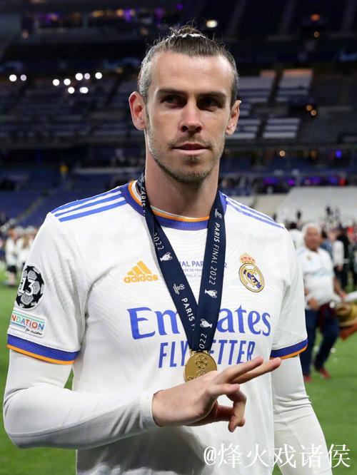 科贝尔谈乔布红牌:这张红牌的责任在我,这球我 科贝尔谈乔布红牌:这张红牌的责任在我,这球我